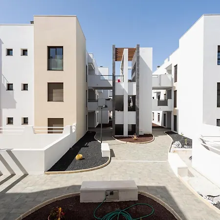 Apartamento Apartamento En Residencial De Lujo Con Parking Piscina Y Terraza