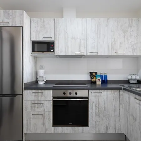 Apartamento En Residencial De Lujo Con Parking Piscina Y Terraza La Guirra