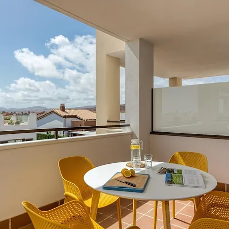 Apartamento En Residencial De Lujo Con Parking Piscina Y Terraza * La Guirra