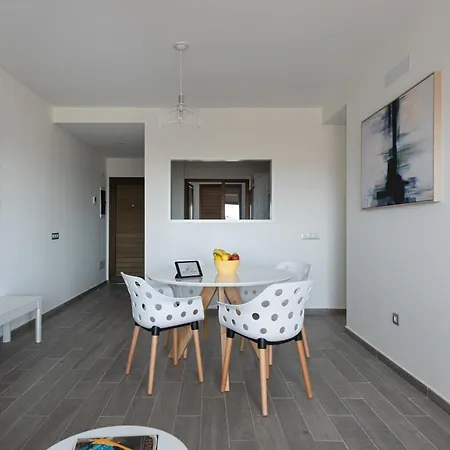 Apartamento En Residencial De Lujo Con Parking Piscina Y Terraza Appartamento La Guirra